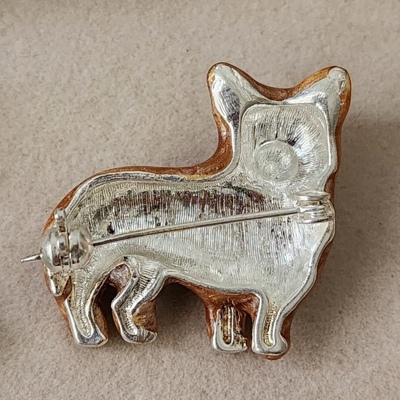 Enamel Corgi Dog Brooch Pin - Picture 4 of 5